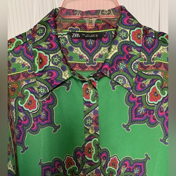 Zara Long Sleeve Button Up Collared Oversized Blouse Green w/ Print Large - Picture 2 of 16